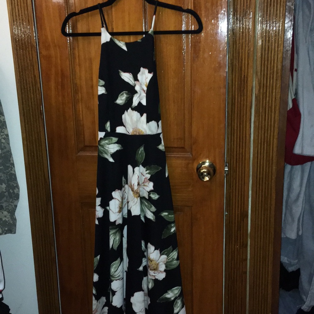 Teapot open back floral print midi dress
